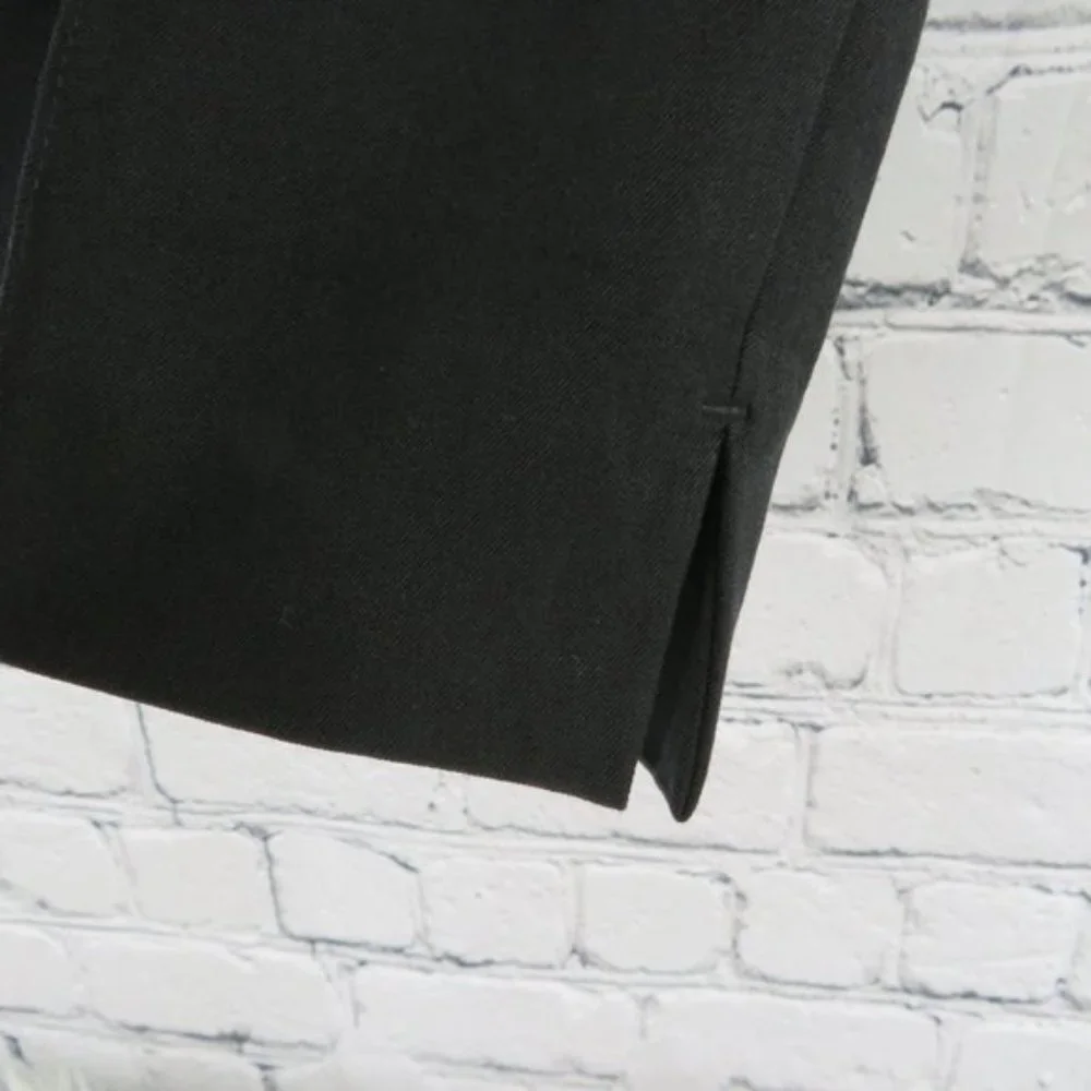 Women's Stretch Pedal Pushers with Pintucks - Black - Picture 5 of 6
